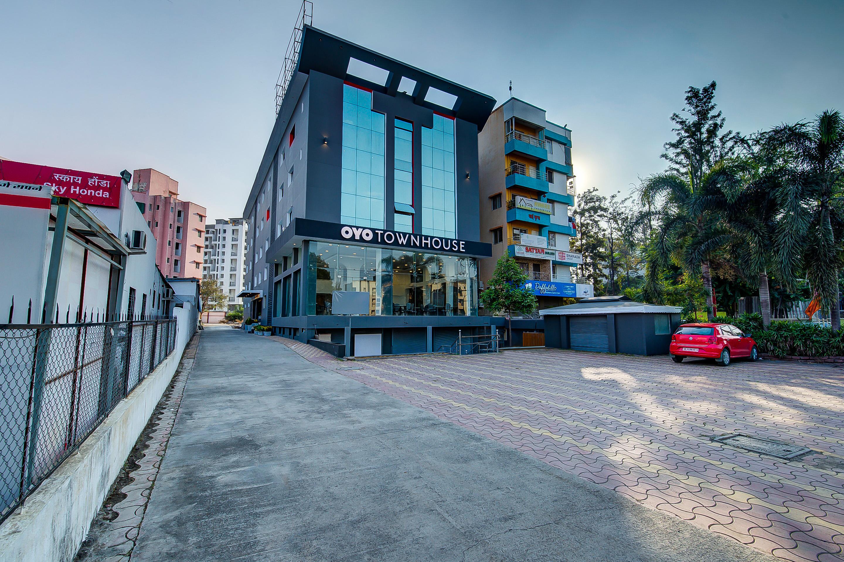 Oyo Townhouse 048 Hadapsar Hotel Phursungi Kültér fotó
