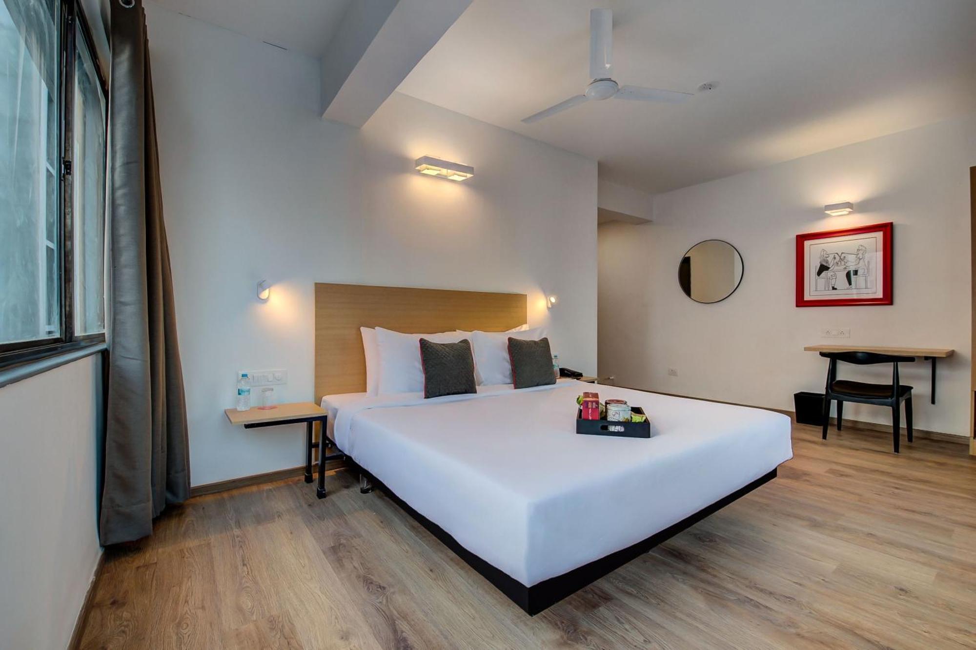 Oyo Townhouse 048 Hadapsar Hotel Phursungi Kültér fotó