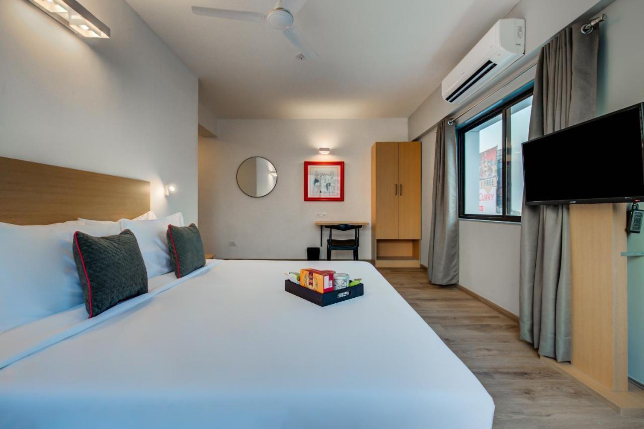 Oyo Townhouse 048 Hadapsar Hotel Phursungi Kültér fotó